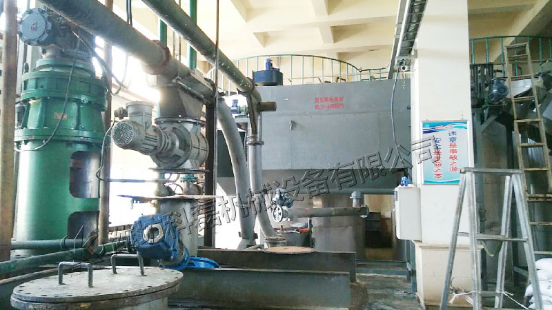 襄阳用裕橡胶(jiao)制造有限公司(si)(H5网站)管鏈輸送(song)機 管鏈輸送機(ji) 輸送設備 第1張(zhang)