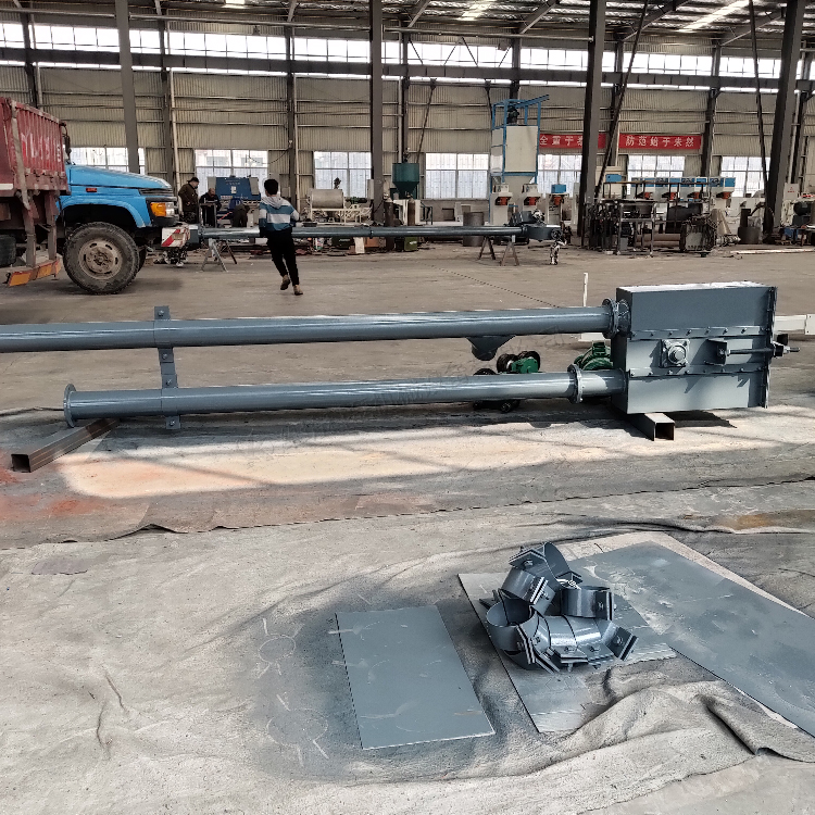 碳酸氫铵(ǎn)密閉管鏈輸(shū)送之路，無塵(chen)密封輸送設(shè)備，襄阳用裕(yù)橡胶制造有(you)限公司(H5网站(zhan))碳酸氫铵管(guan)鏈輸送機 第(dì)1張