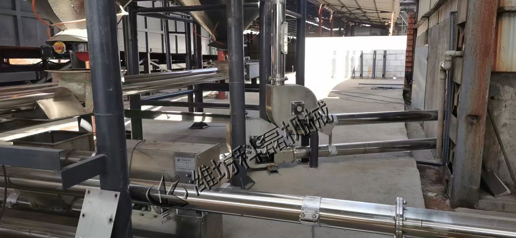 襄阳用裕(yu)橡胶制造有限(xian)公司(H5网站)管鏈(liàn)輸送設備 管鏈(lian)輸送機 輸送設(shè)備 第2張