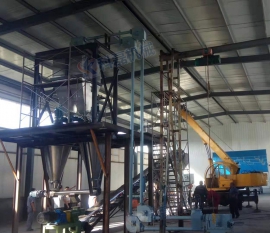 襄阳(yáng)用裕橡胶制(zhì)造有限公司(si)(H5网站)管鏈輸(shū)送機客戶安(an)裝使用現場(chǎng)實拍